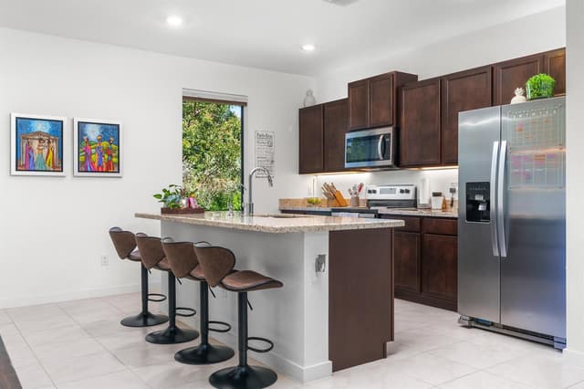 527 NW 17th Street, Fort Lauderdale FL 33311 - Fort Lauderdale, FL - Photo 2