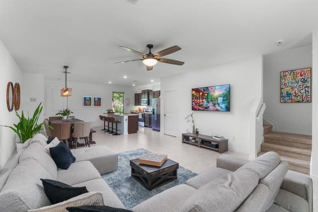 527 NW 17th Street, Fort Lauderdale FL 33311 - Fort Lauderdale, FL - Photo 6