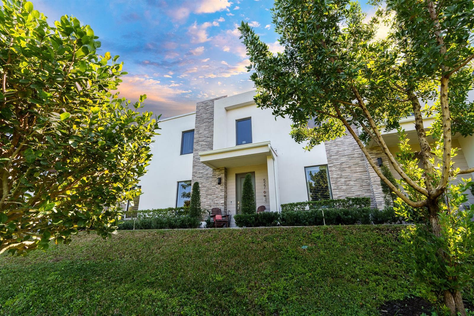 527 NW 17th Street, Fort Lauderdale FL 33311 - Fort Lauderdale, FL - Photo 1
