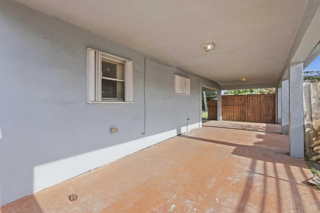 980 NW 183RD Street, Miami Gardens FL 33169 - Miami Gardens, FL - Photo 3