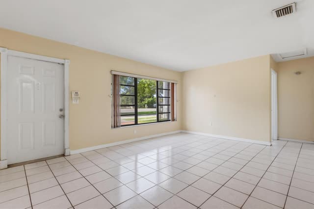 980 NW 183RD Street, Miami Gardens FL 33169 - Miami Gardens, FL - Photo 5