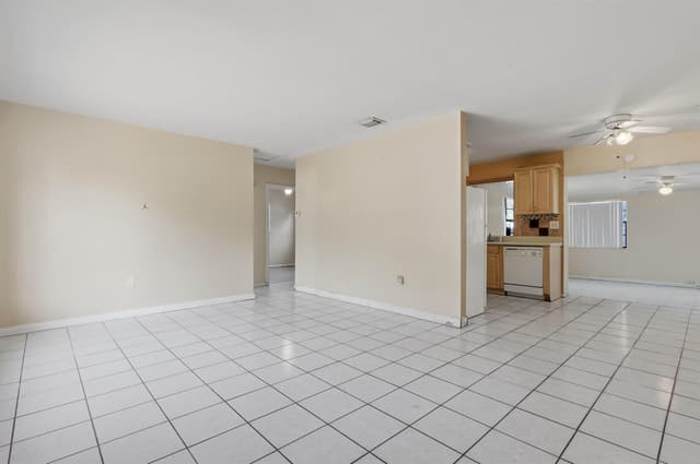 980 NW 183RD Street, Miami Gardens FL 33169 - Miami Gardens, FL - Photo 4