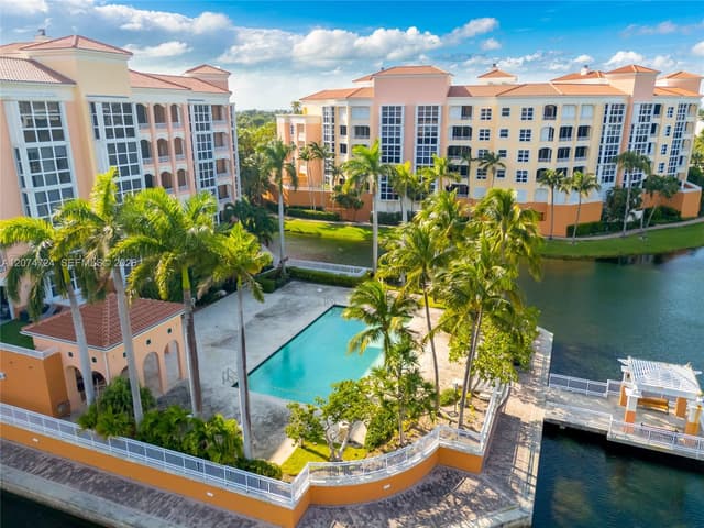 737 Crandon Blvd # 1, Key Biscayne FL 33149 - Key Biscayne, FL - Photo 2