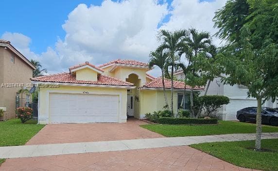 16461 SW 103 terr, Miami FL 33196 - Miami, FL - Photo 1