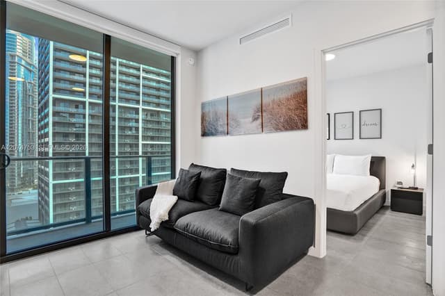 121 NE 5th St # 2411, Miami FL 33132 - Miami, FL - Photo 6