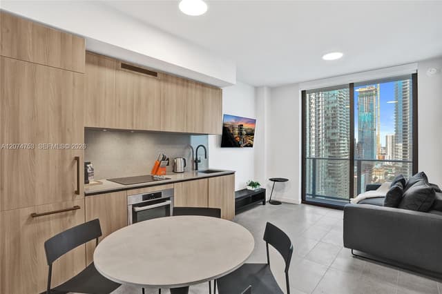 121 NE 5th St # 2411, Miami FL 33132 - Miami, FL - Photo 3