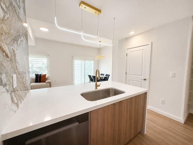 2511 Pierce St # 7, Hollywood FL 33020 - Hollywood, FL - Photo 7