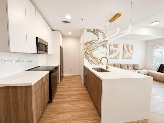 2511 Pierce St # 7, Hollywood FL 33020 - Hollywood, FL - Photo 3
