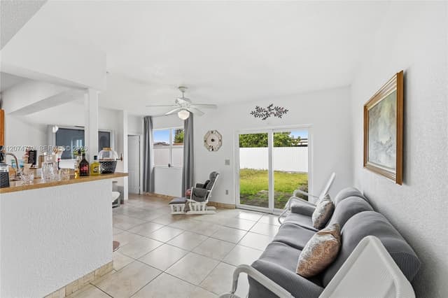 8641 NW 25th Ct, Sunrise FL 33322 - Sunrise, FL - Photo 7