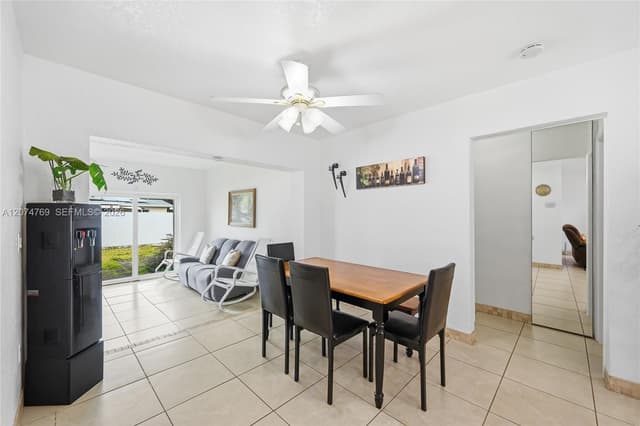8641 NW 25th Ct, Sunrise FL 33322 - Sunrise, FL - Photo 3