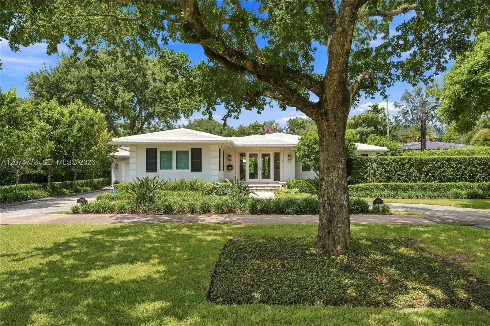 3267 Riviera Dr, Coral Gables FL 33134 - Coral Gables, FL - Photo 1