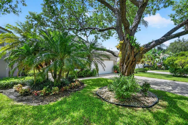 4758 CARLTON GOLF Drive, Lake Worth FL 33449 - Lake Worth, FL - Photo 4