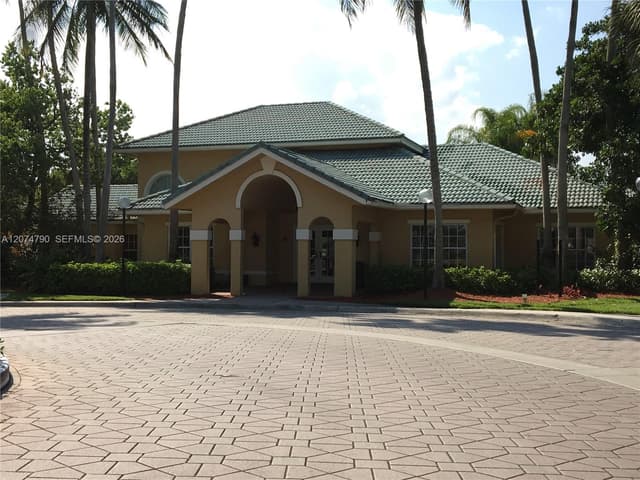 4015 W Mcnab Rd # D209, Pompano Beach FL 33069 - Pompano Beach, FL - Photo 2