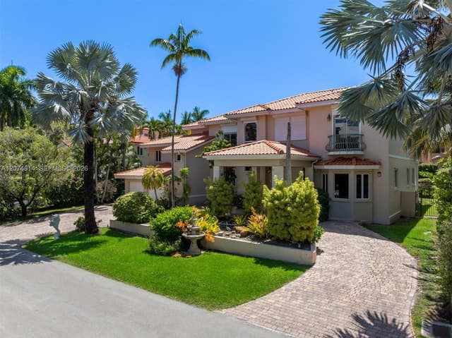 501 Bay Lane, Key Biscayne FL 33149 - Key Biscayne, FL - Photo 2