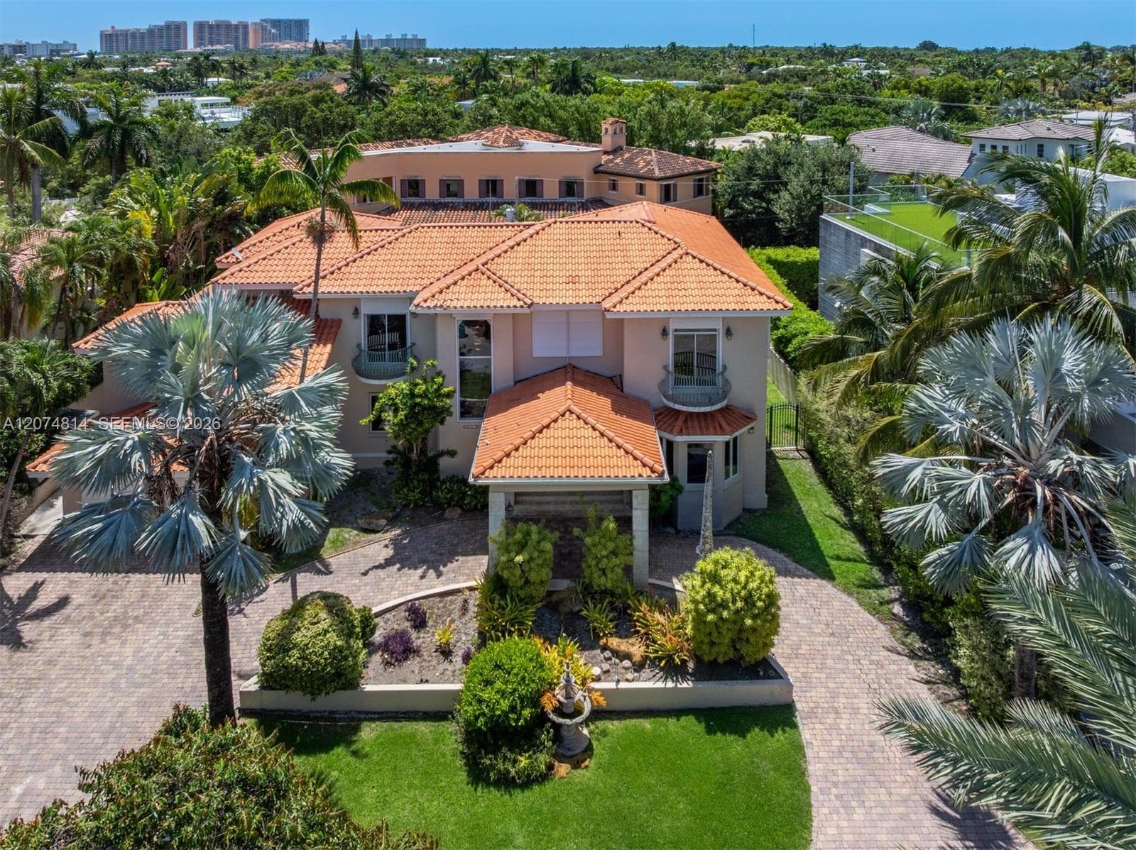 501 Bay Lane, Key Biscayne FL 33149 - Key Biscayne, FL - Photo 1
