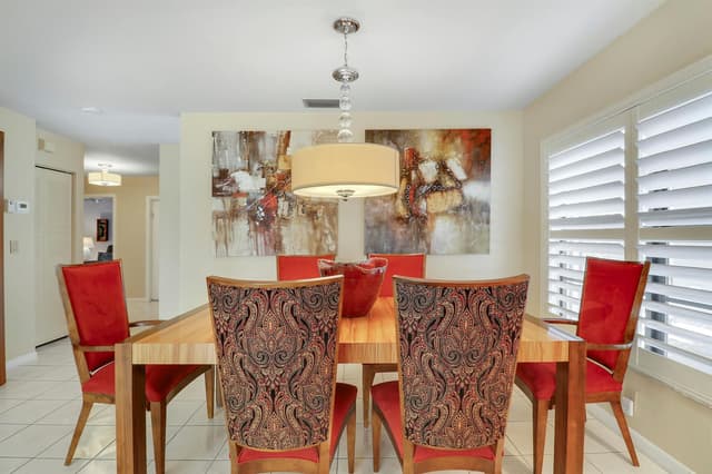 5481 Mirror Lakes Boulevard, Boynton Beach FL 33472 - Boynton Beach, FL - Photo 2