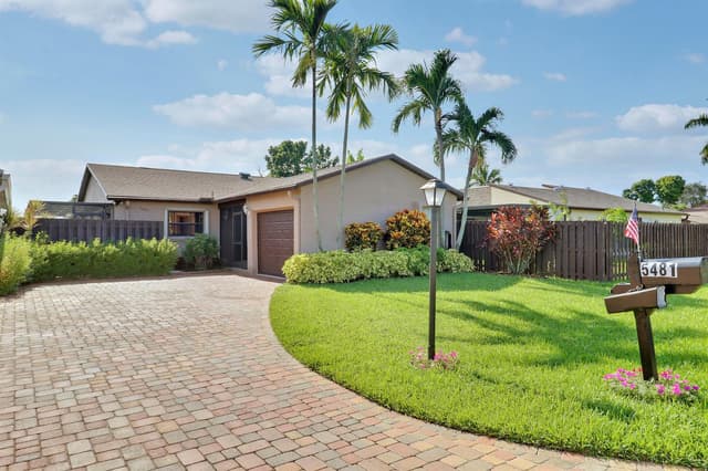 5481 Mirror Lakes Boulevard, Boynton Beach FL 33472 - Boynton Beach, FL - Photo 7