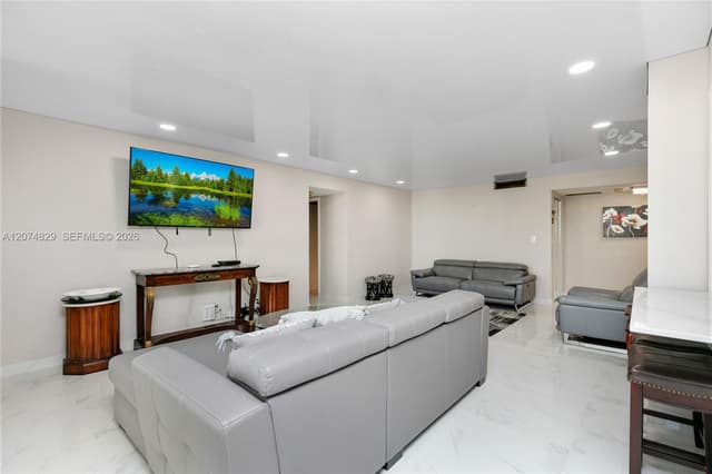 1880 S Ocean Dr # 406, Hallandale Beach FL 33009 - Hallandale Beach, FL - Photo 4