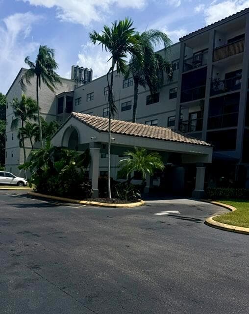 701 NW 19TH Street # 512, Fort Lauderdale FL 33311 - Fort Lauderdale, FL - Photo 2