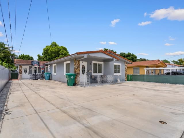 740 NW 32nd Ct, Miami FL 33125 - Miami, FL - Photo 2