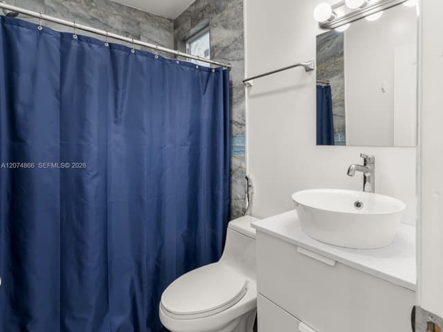 740 NW 32nd Ct, Miami FL 33125 - Miami, FL - Photo 7