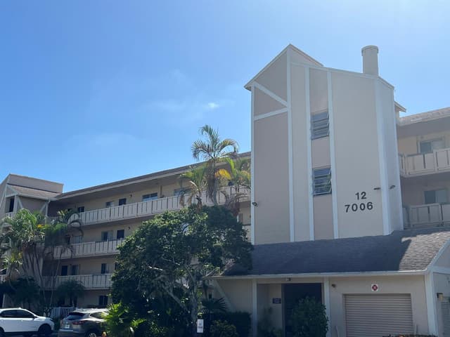 7006 HUNTINGTON Lane # 302, Delray Beach FL 33446 - Delray Beach, FL - Photo 3