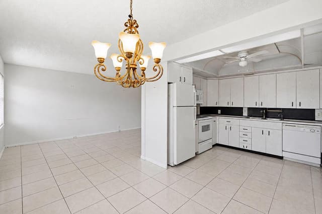 3026 Rexford B, Boca Raton FL 33434 - Boca Raton, FL - Photo 3