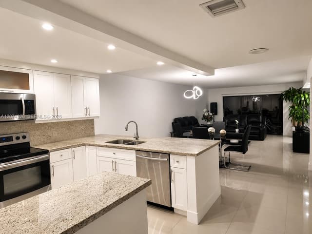 16511 Blatt Blvd # 103, Weston FL 33326 - Weston, FL - Photo 2