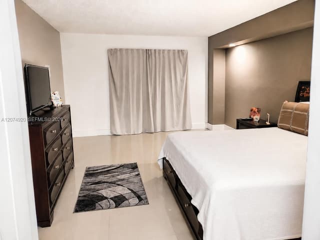 16511 Blatt Blvd # 103, Weston FL 33326 - Weston, FL - Photo 4