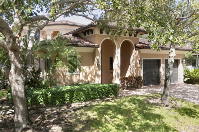 11404 Four Fillies Rd, Pinecrest FL 33156 - Pinecrest, FL - Photo 2