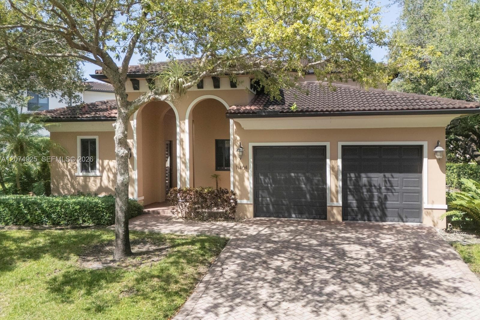 11404 Four Fillies Rd, Pinecrest FL 33156 - Pinecrest, FL - Photo 1