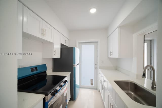 2388-2390 NE 173rd St, North Miami Beach FL 33160 - North Miami Beach, FL - Photo 7