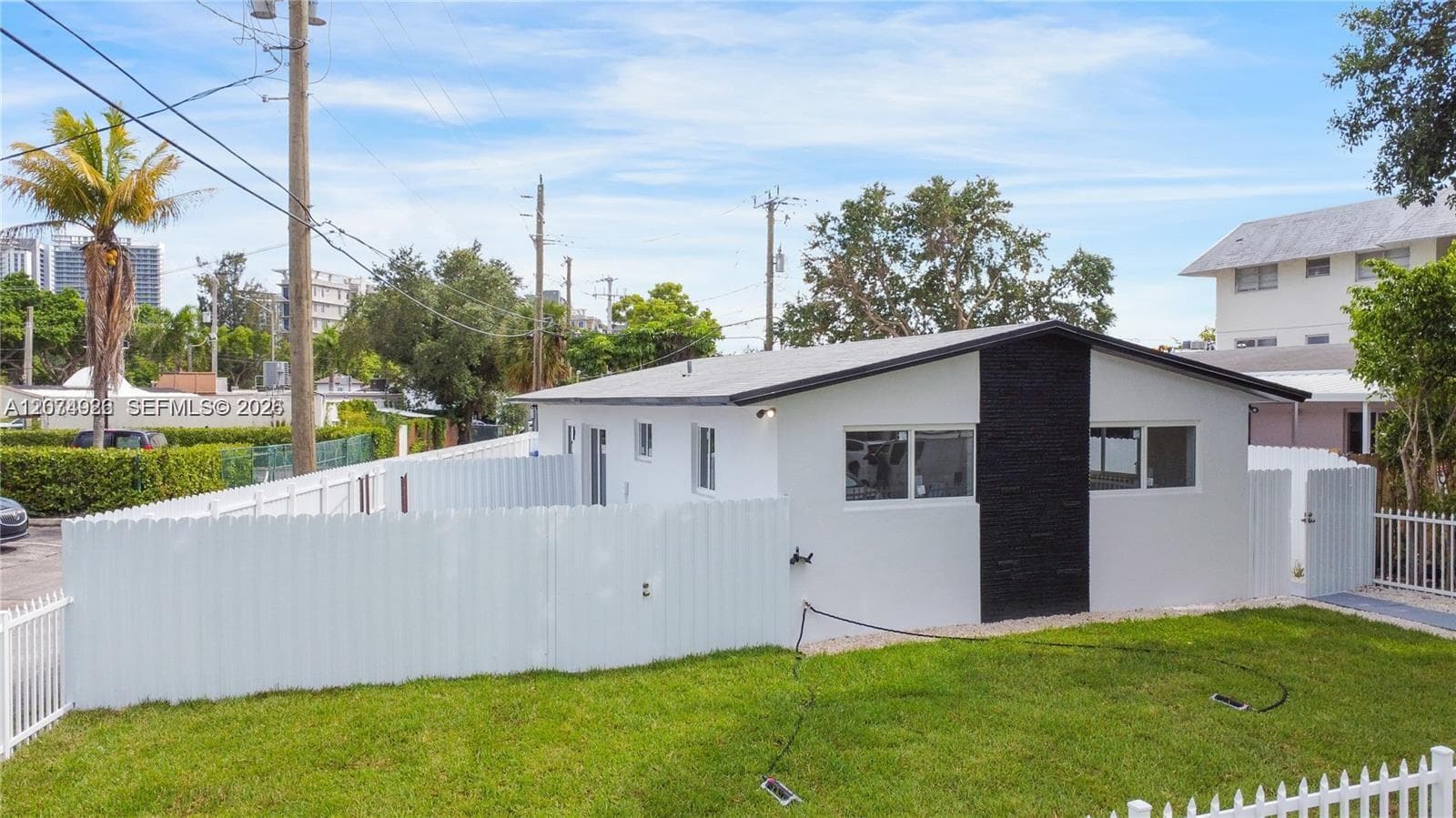 2388-2390 NE 173rd St, North Miami Beach FL 33160 - North Miami Beach, FL - Photo 1