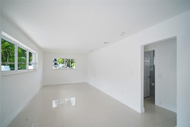 2388-2390 NE 173rd St, North Miami Beach FL 33160 - North Miami Beach, FL - Photo 5