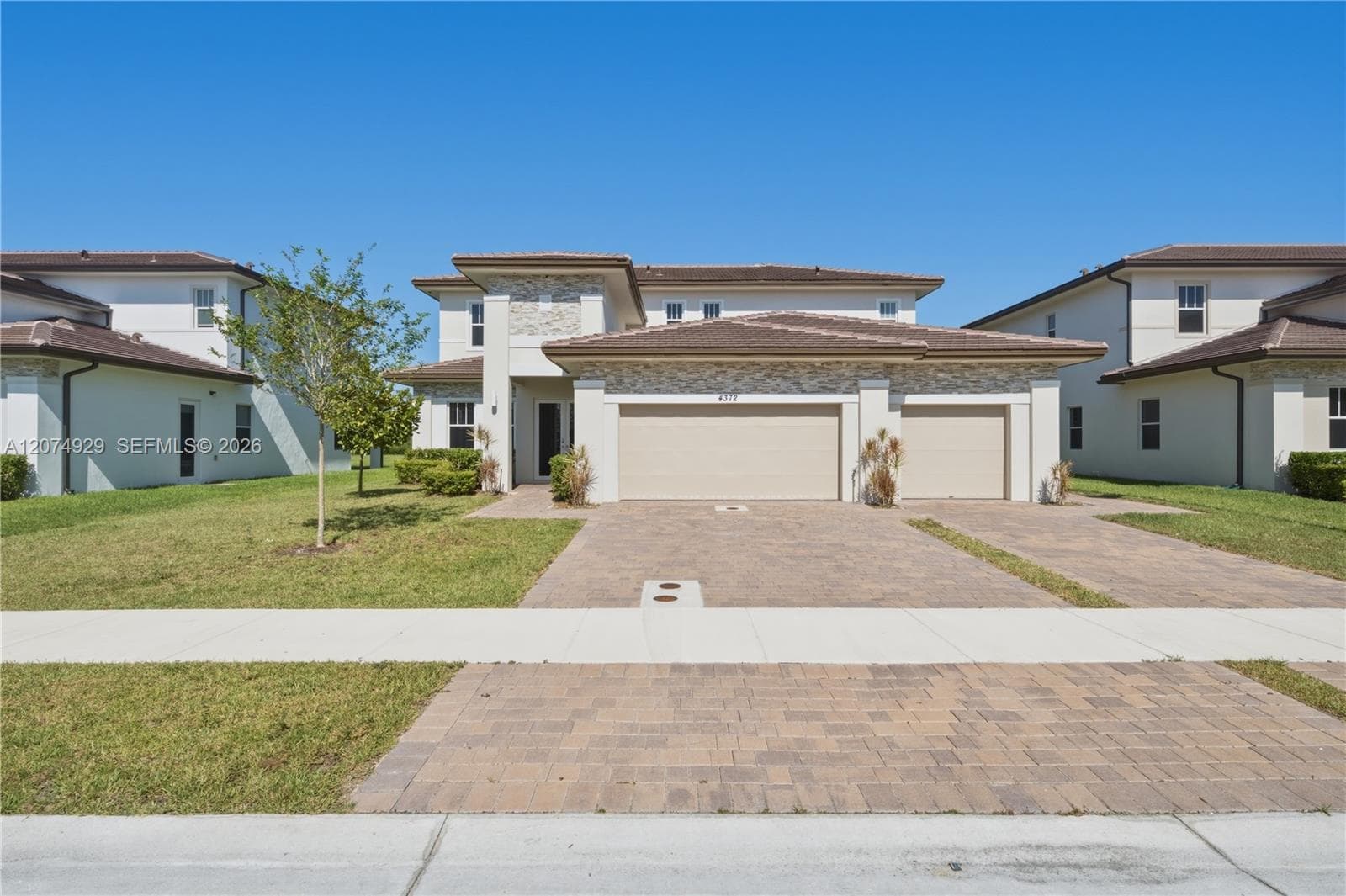4372 SW 122nd Ter, Davie FL 33330 - Davie, FL - Photo 1