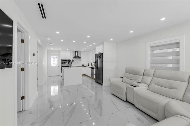 1593 Barbarie Ln, West Palm Beach FL 33417 - West Palm Beach, FL - Photo 3