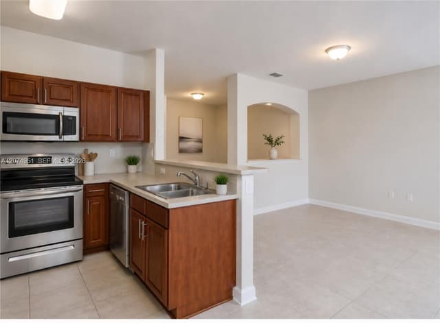 8171 NW 107th Ct, Doral FL 33178 - Doral, FL - Photo 7