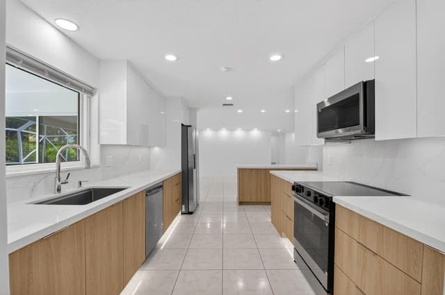 4599 Brady Boulevard, Delray Beach FL 33445 - Delray Beach, FL - Photo 4