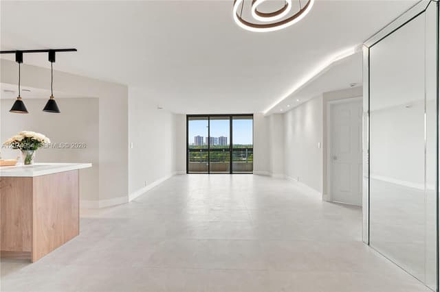 3530 Mystic Pointe Dr # 808, Aventura FL 33180 - Aventura, FL - Photo 4