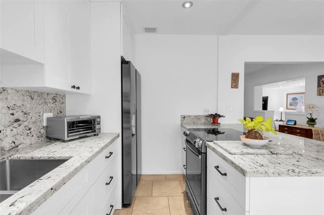 6387 SW 42nd St, South Miami FL 33155 - South Miami, FL - Photo 7
