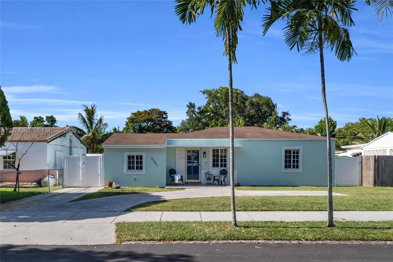 6387 SW 42nd St, South Miami FL 33155 - South Miami, FL - Photo 1