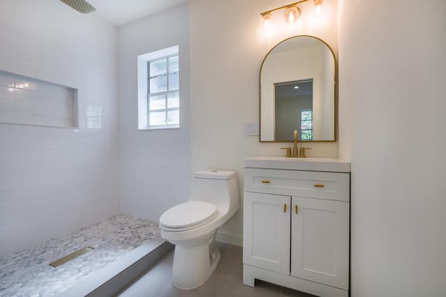 20 NE 169TH Street # 2, North Miami Beach FL 33162 - North Miami Beach, FL - Photo 2