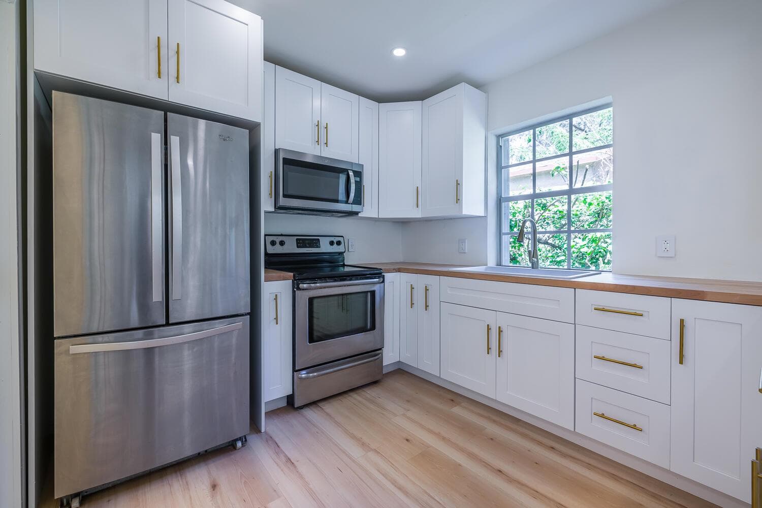 20 NE 169TH Street # 2, North Miami Beach FL 33162 - North Miami Beach, FL - Photo 1