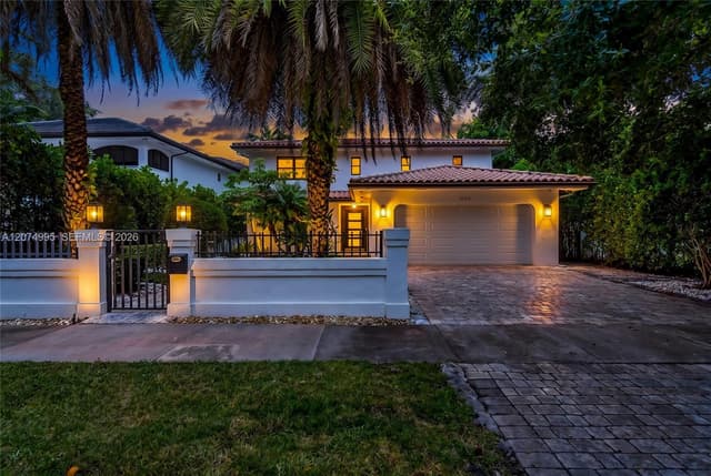 1043 Alfonso Ave, Coral Gables FL 33146 - Coral Gables, FL - Photo 2