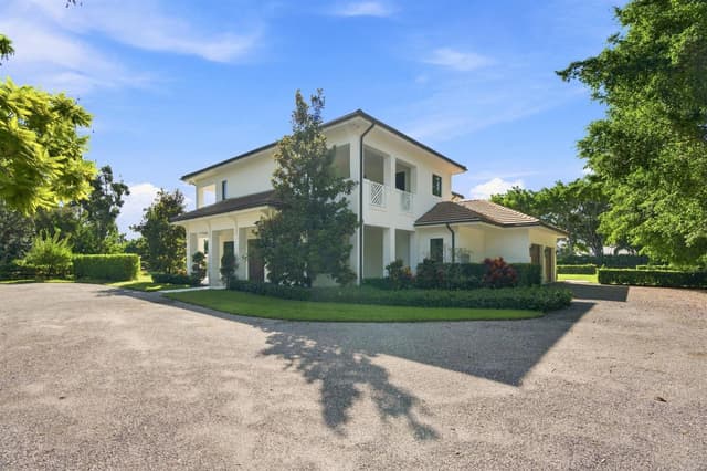 14492 Equestrian Way, Wellington FL 33414 - Wellington, FL - Photo 2