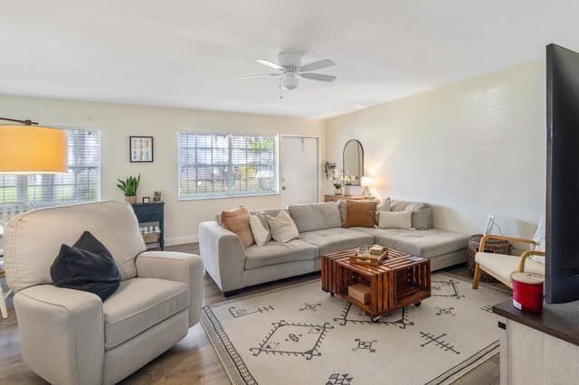 2455 NE 51st Street # E102, Fort Lauderdale FL 33308 - Fort Lauderdale, FL - Photo 7