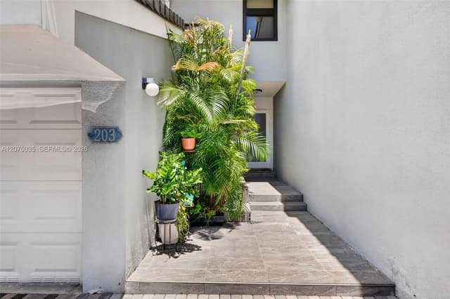 203 Poinciana Dr # 103, Sunny Isles Beach FL 33160 - Sunny Isles Beach, FL - Photo 2