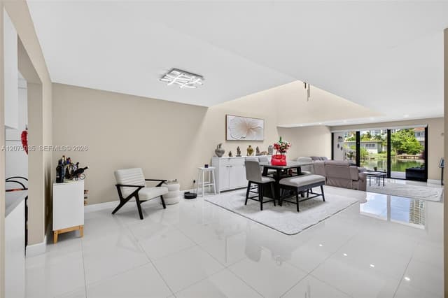 203 Poinciana Dr # 103, Sunny Isles Beach FL 33160 - Sunny Isles Beach, FL - Photo 6