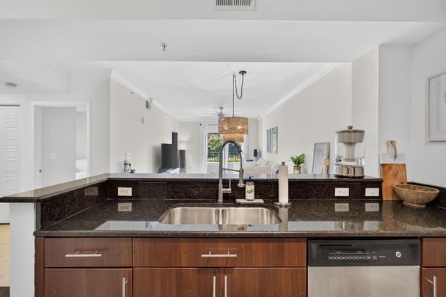 4905 Midtown Lane # 2211, Palm Beach Gardens FL 33418 - Palm Beach Gardens, FL - Photo 7