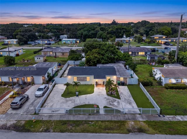 15850 NW 18th Pl, Miami Gardens FL 33054 - Miami Gardens, FL - Photo 4